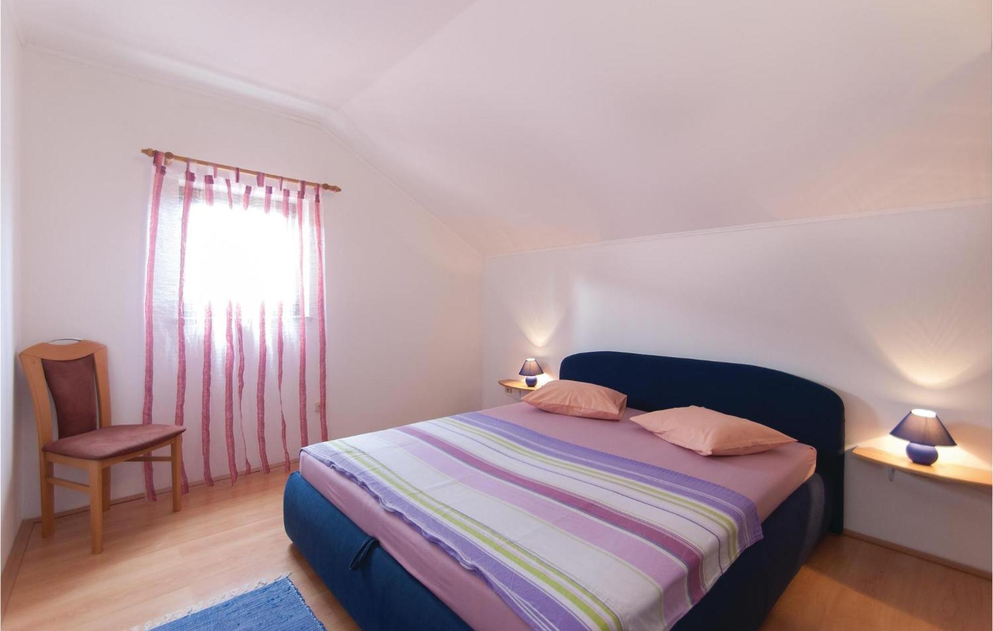 Lovely Apartment In Rovinj With Kitchen Экстерьер фото