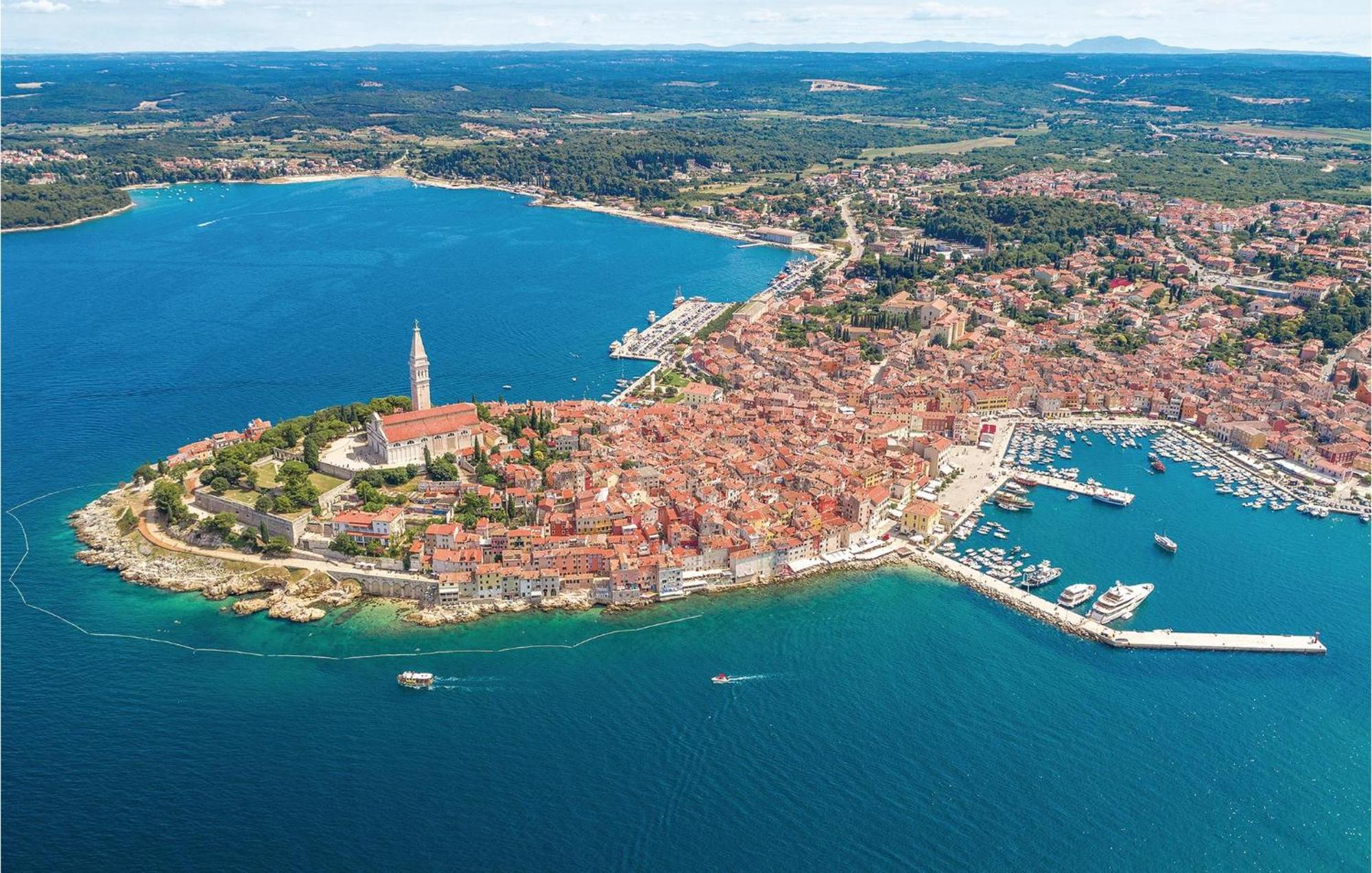 Lovely Apartment In Rovinj With Kitchen Экстерьер фото